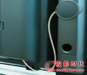 廈華LC-27U25液晶電視音響效果測(cè)試