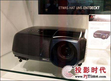 ȫͶӰC(j)HC5500ꑇ(gu)(ni)Ј(chng)