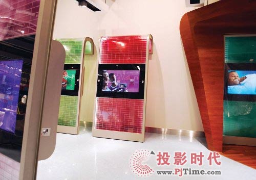 Zain巴林商店的未來(lái)特征的數(shù)字標(biāo)牌