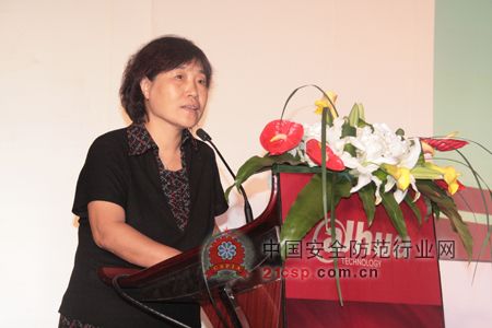 A惦ȫ  L(fng)_(chung)°r