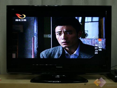 一鍵上網(wǎng)看電影 長虹iTV42876L電視評測