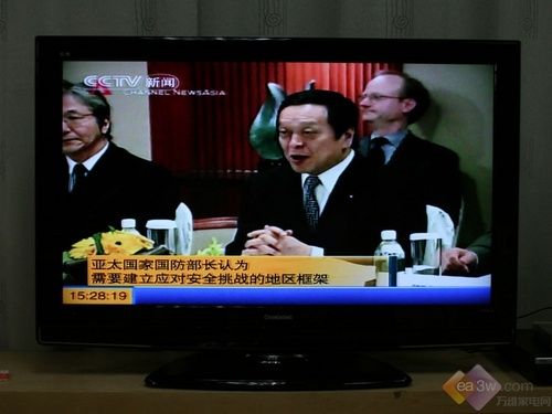 一鍵上網(wǎng)看電影 長虹iTV42876L電視評測