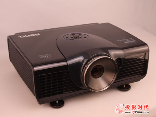 _(ki)͏dӰԺr(sh) W6000ͶӰC(j)u(png)y(c)
