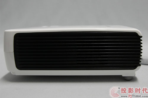 ɗ SP-M250WͶӰCԔy_(jng)ڰ׻