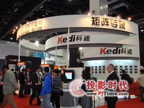 ͶӰr(sh)W(wng)Infocomm2012BƵϬF(xin)L