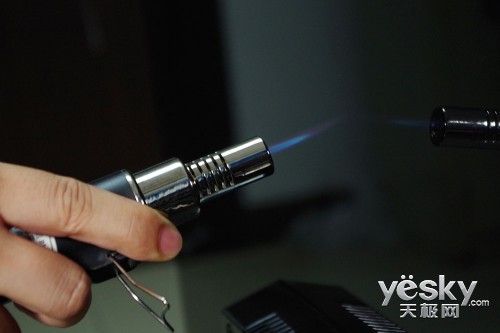 ߲ˤğSlim TV(zhn)O