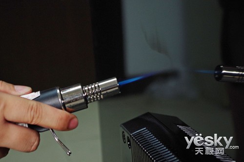 ߲ˤğSlim TV(zhn)O