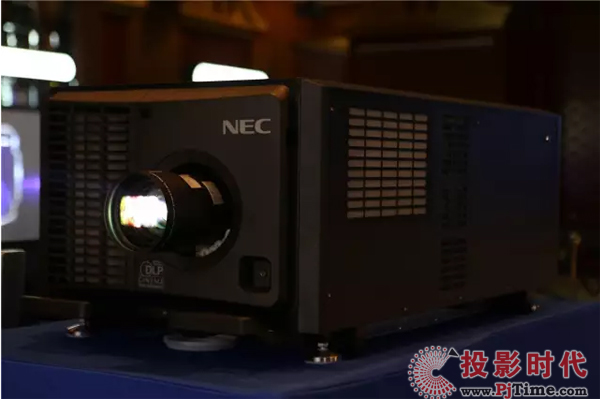 NEC@G 35000pɫͶӰC(j)Wǈ