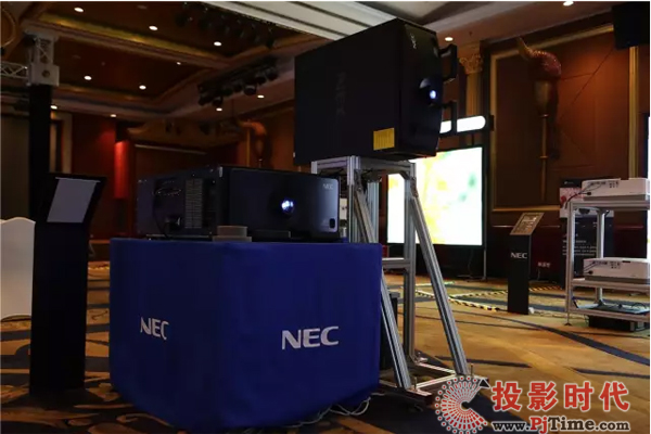 NEC@G 35000pɫͶӰC(j)Wǈ