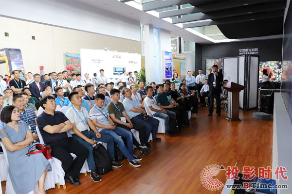 A䛡¿DLPW(xu)౱InfoCommչ