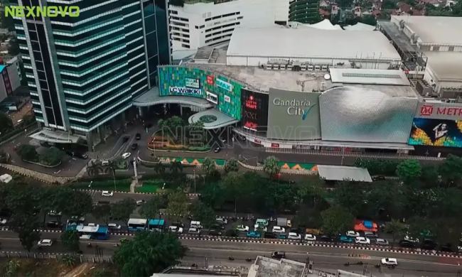LED͸c(din)ż_(d)ؘ(bio)Gandaria Cityͥ